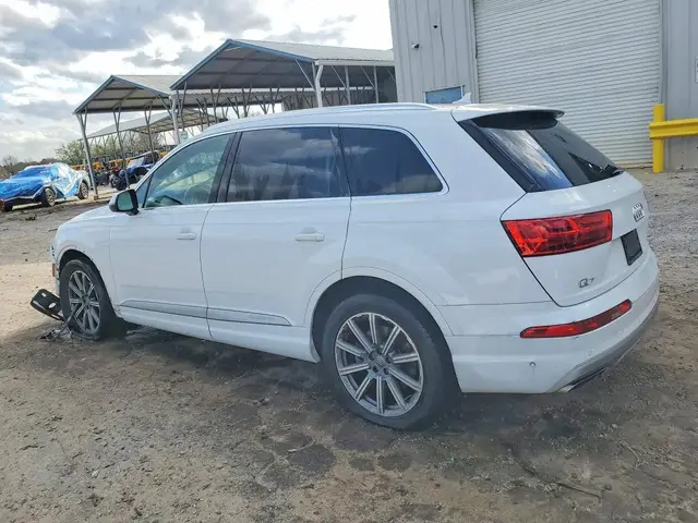 AUDI Q7 2018