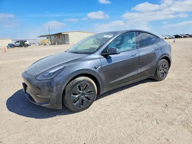 TESLA MODEL Y 2024