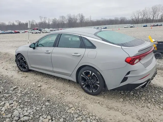 KIA K5 2023