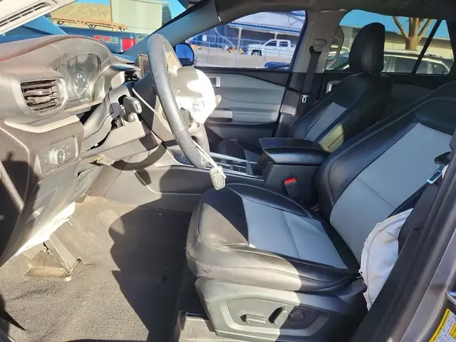 FORD EXPLORER XLT 2021