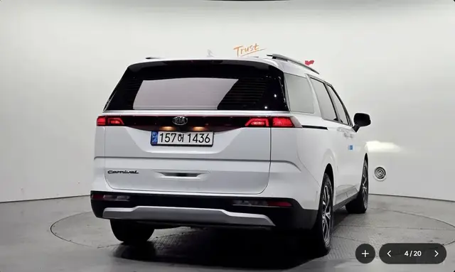 KIA CARNIVAL PRESTIGE 9-SEATER 2021