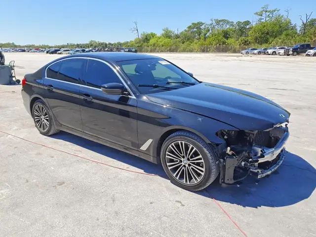 BMW 5 SERIES LUXURY LINE 2019