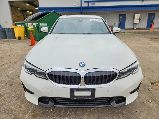 BMW 330XI 2021