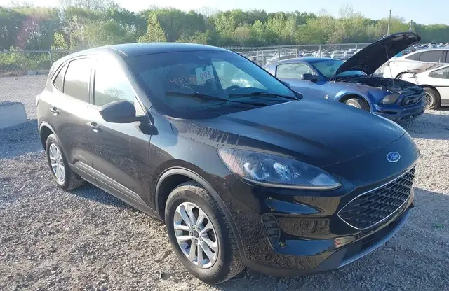 FORD ESCAPE SE 2022