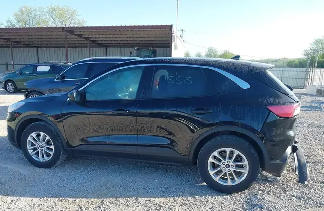 FORD ESCAPE SE 2022