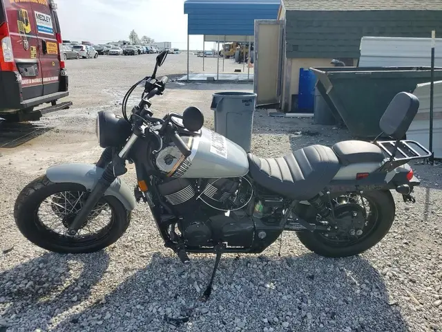 HONDA VT750 2025