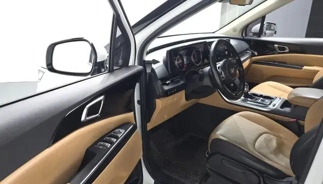 KIA CARNIVAL PRESTIGE 2021