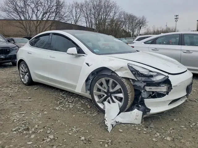 TESLA MODEL 3 LONG RANGE 2019