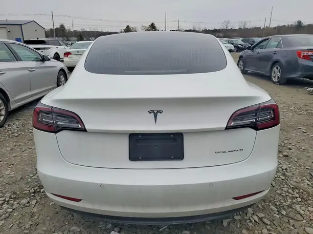 TESLA MODEL 3 LONG RANGE 2019