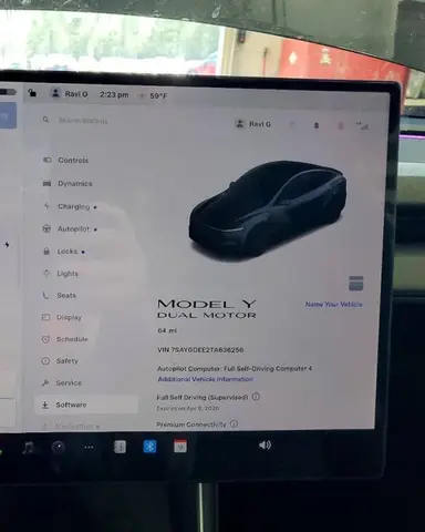TESLA MODEL Y 2026