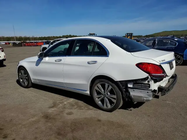 MERCEDES-BENZ C300 2018
