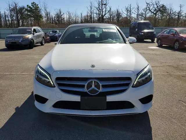 MERCEDES-BENZ C300 2018