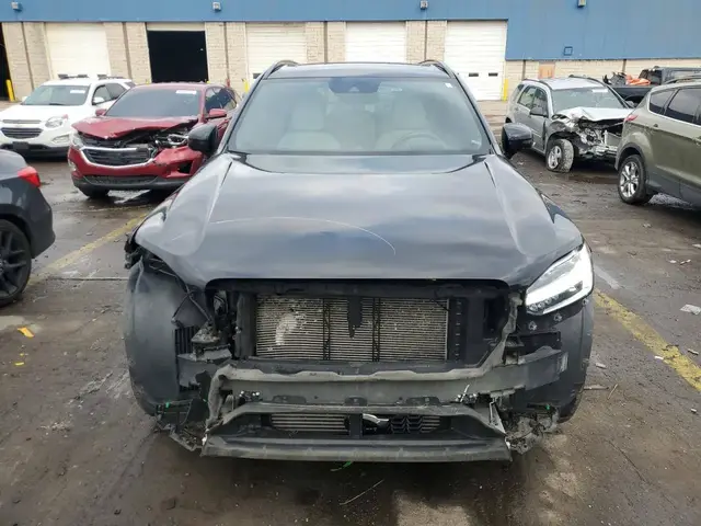 VOLVO XC90 2019