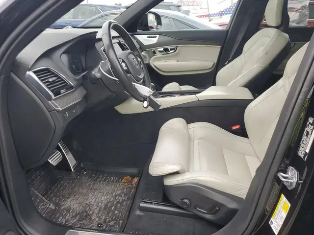 VOLVO XC90 2019