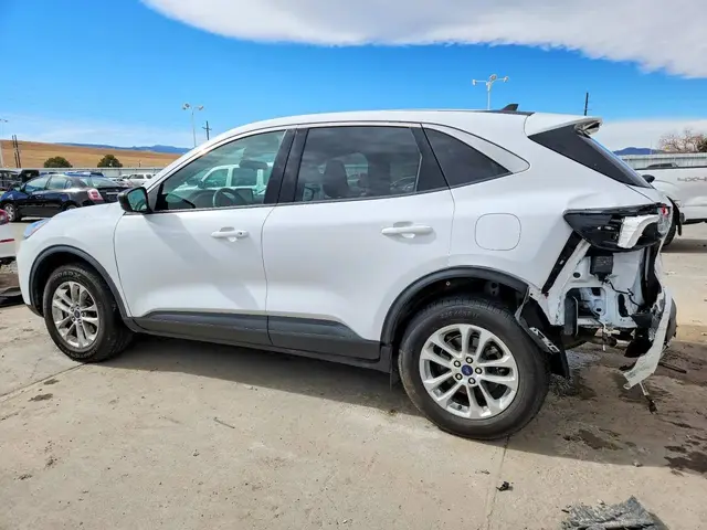 FORD ESCAPE SE 2022