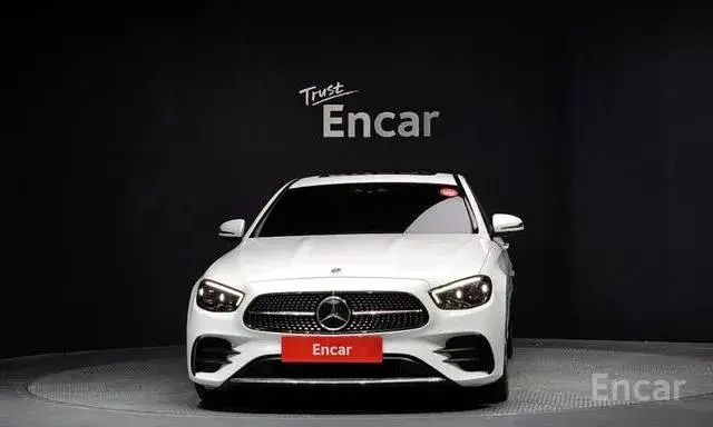 MERCEDES-BENZ E-CLASS AMG LINE 2022