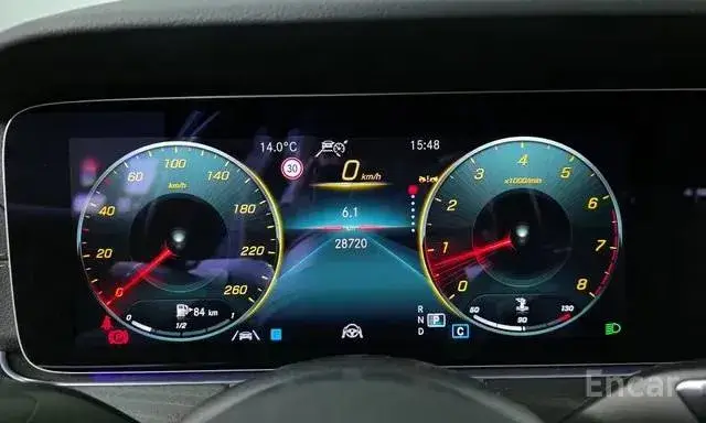 MERCEDES-BENZ E-CLASS AMG LINE 2022