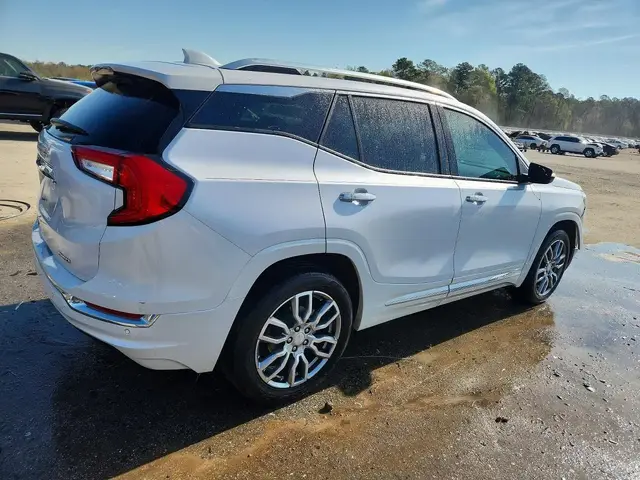 GMC TERRAIN DENALI 2022