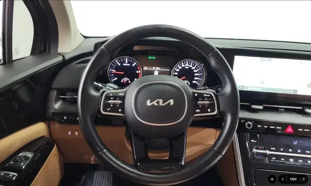 KIA CARNIVAL NOBLES 9-SEATER 2022