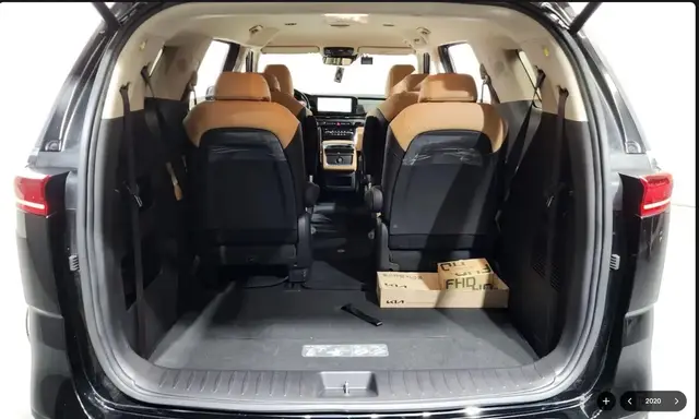 KIA CARNIVAL NOBLES 9-SEATER 2022