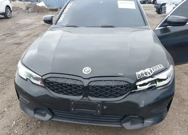 BMW 330XI 2021