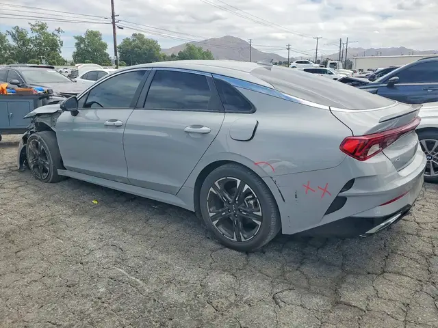 KIA K5 2023