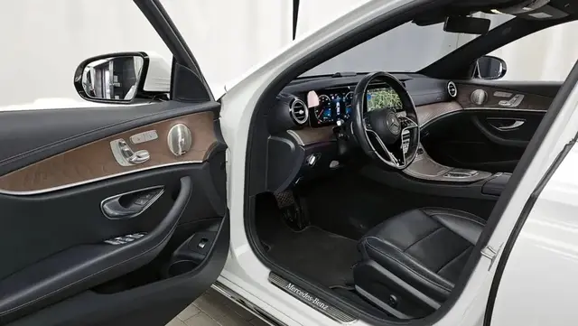 MERCEDES-BENZ E-CLASS EXCLUSIVE 2022