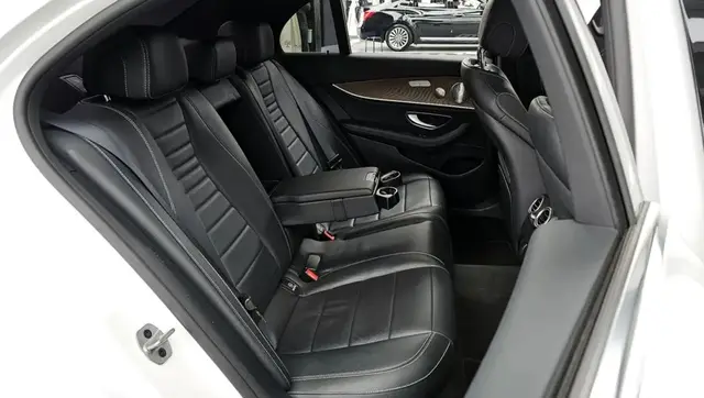 MERCEDES-BENZ E-CLASS EXCLUSIVE 2022