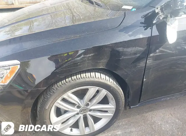VOLKSWAGEN PASSAT SE 2018