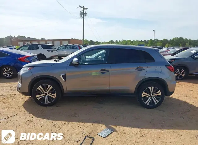 MITSUBISHI OUTLANDER SE AWC 2024