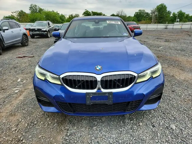 BMW 330XI 2019