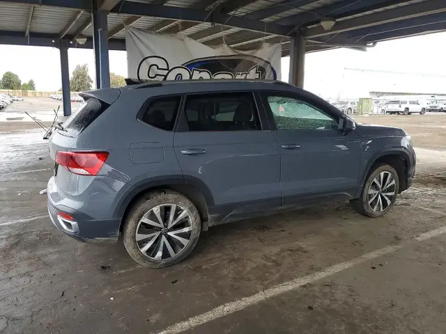 VOLKSWAGEN TAOS SE 2022