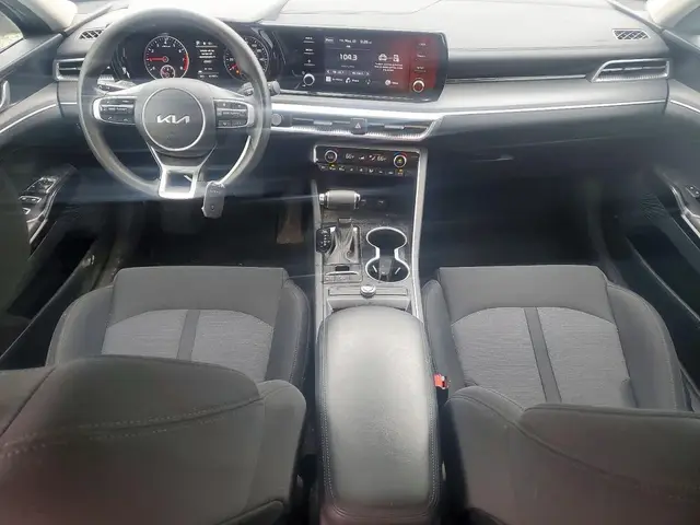 KIA K5 LXS 2022