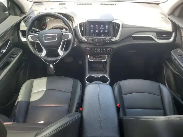 GMC TERRAIN SLT 2024