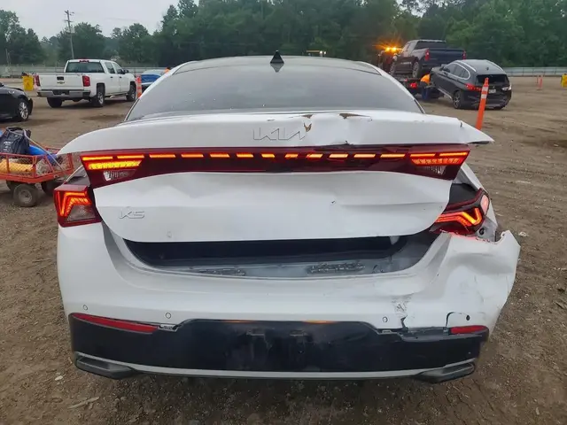 KIA K5 EX 2023