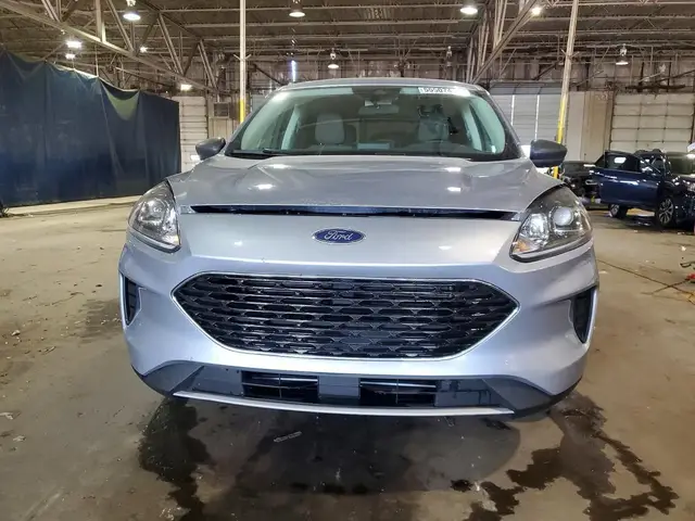 FORD ESCAPE SE 2022