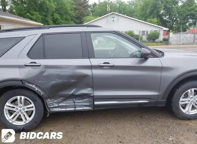 FORD EXPLORER ХLT 2022