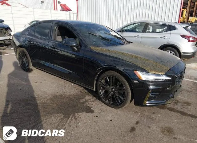 VOLVO S60 2024