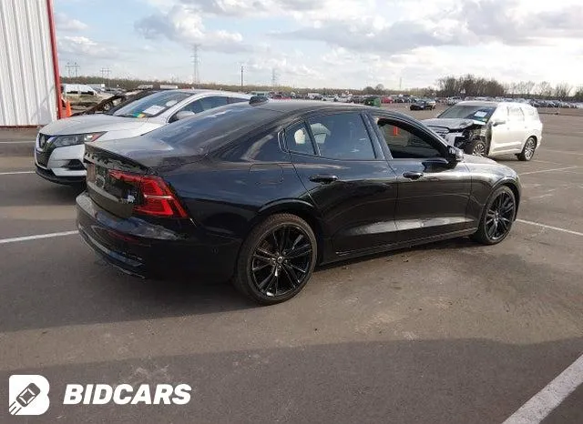 VOLVO S60 2024