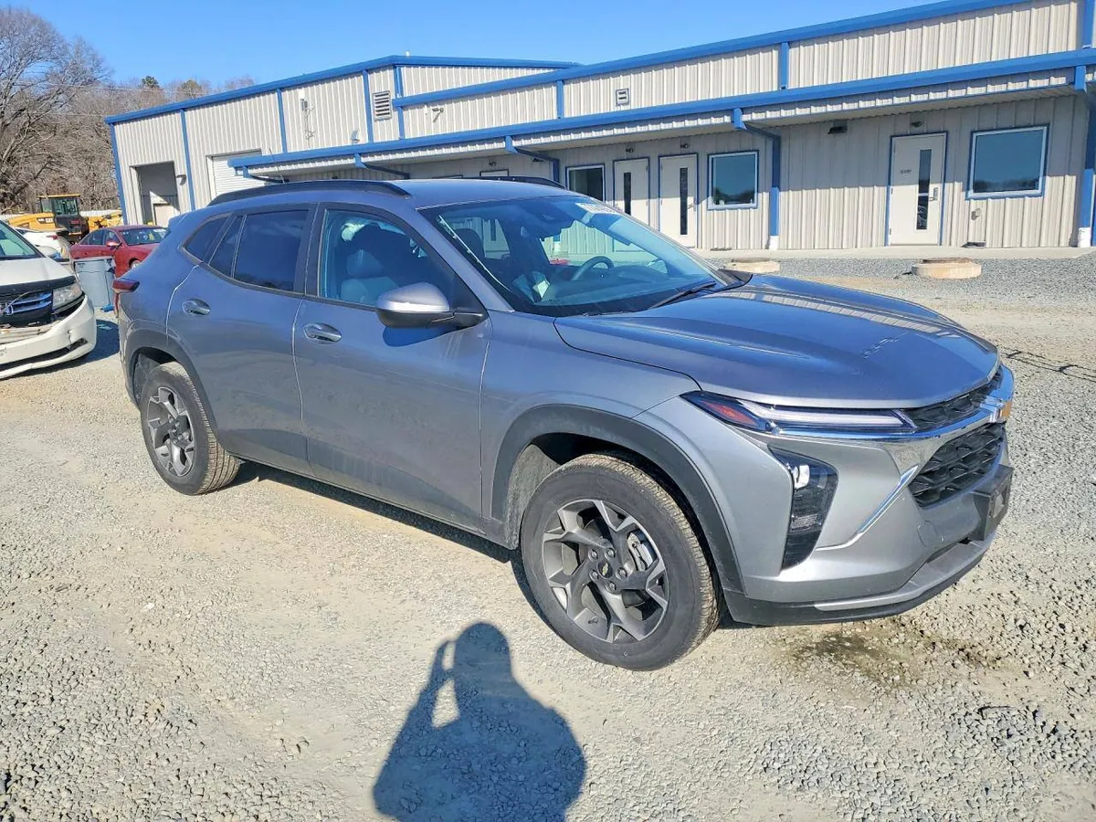 CHEVROLET TRAX 2025