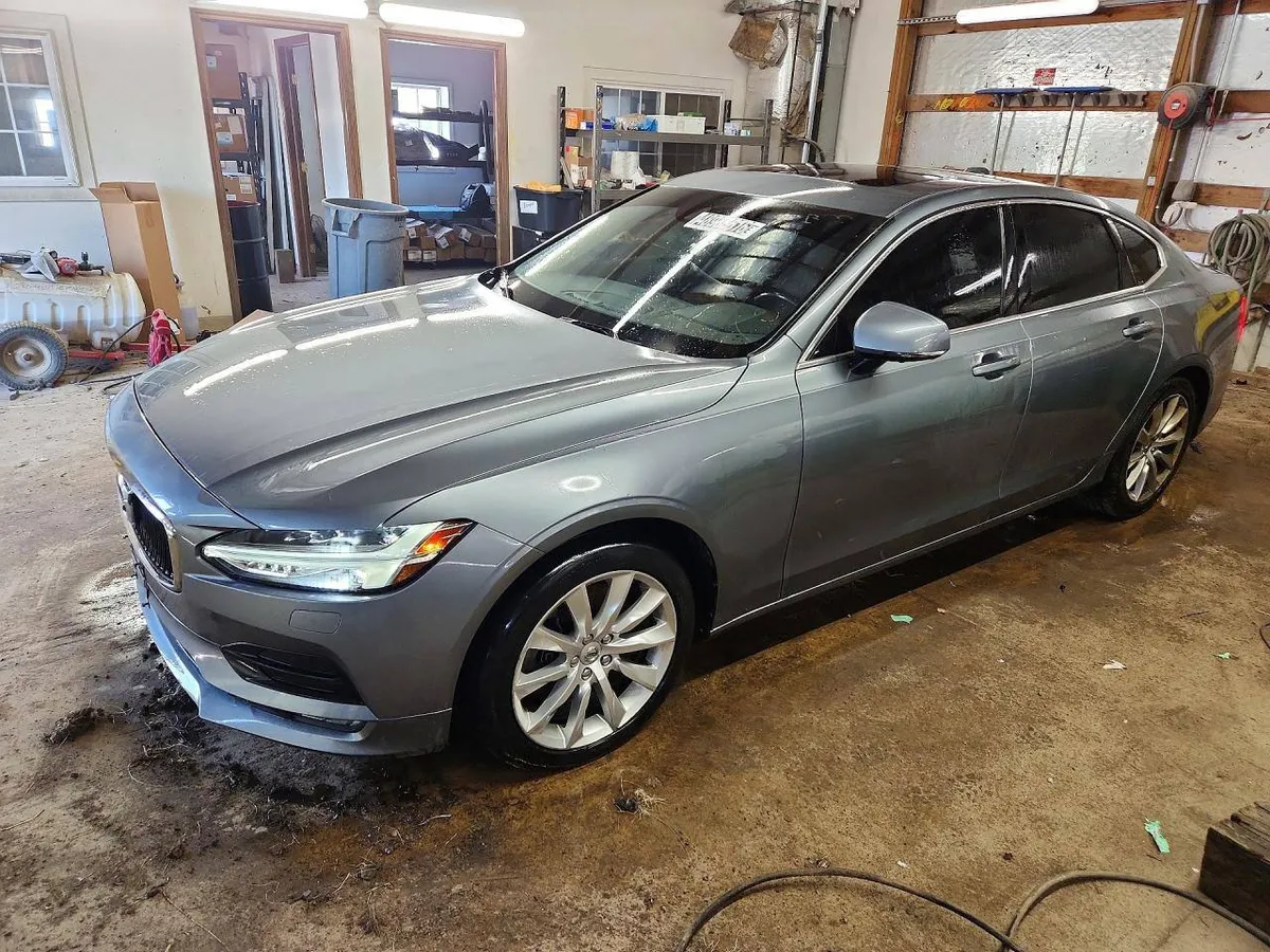 VOLVO S90 2017