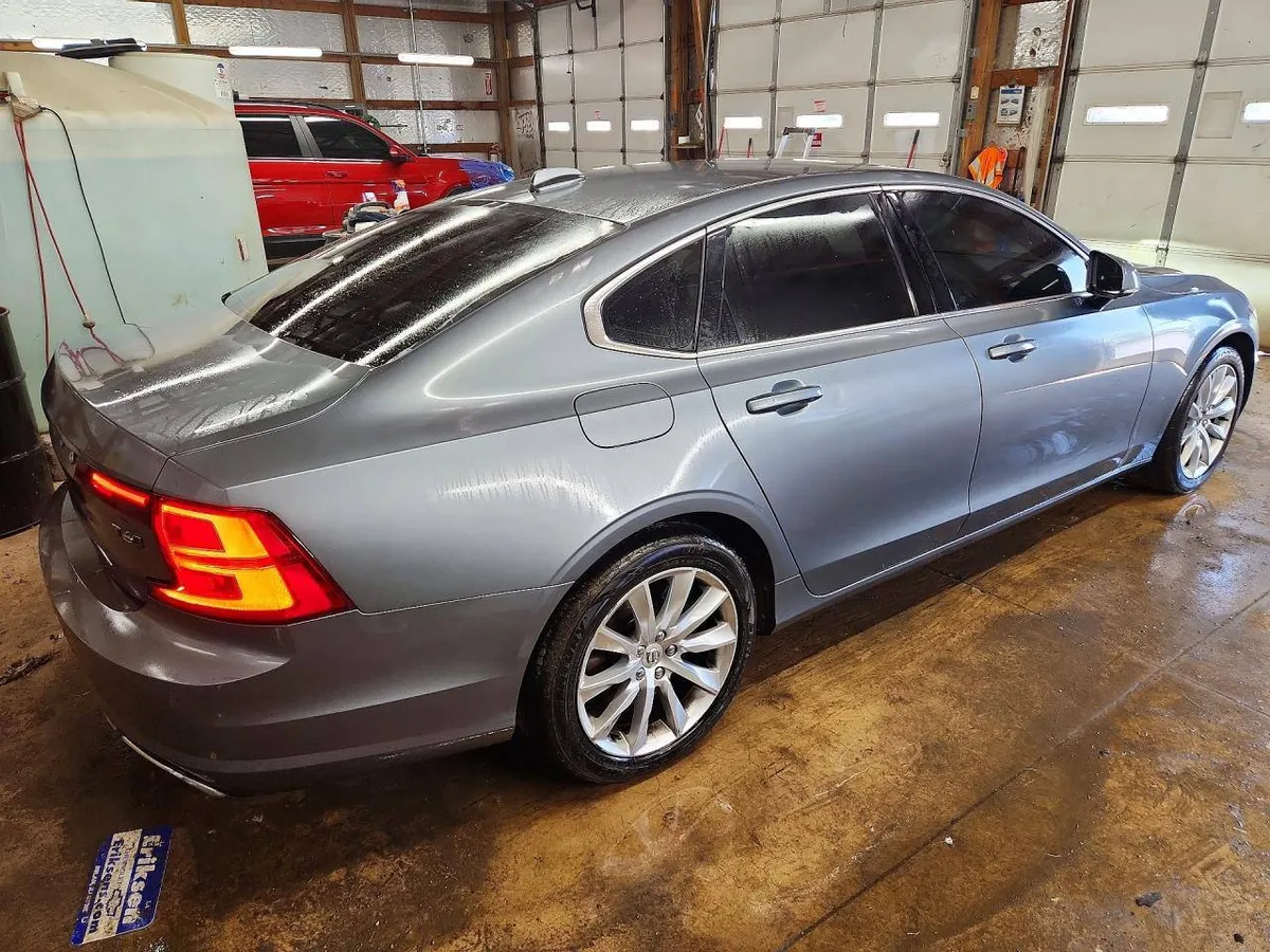 VOLVO S90 2017