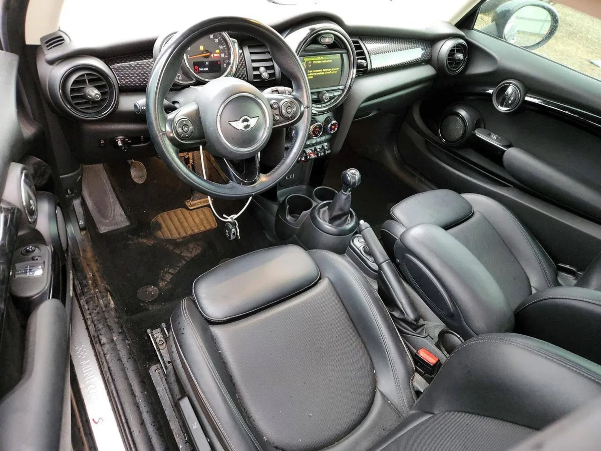 MINI Cooper 2018