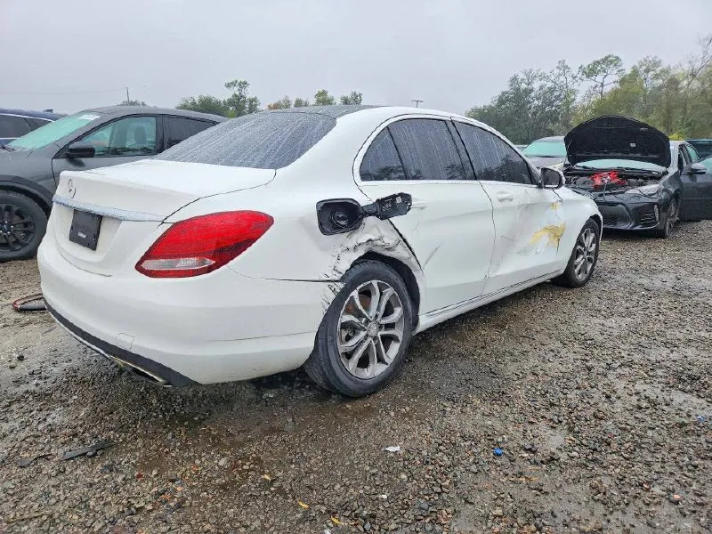 MERCEDES-BENZ C-CLASS 2016