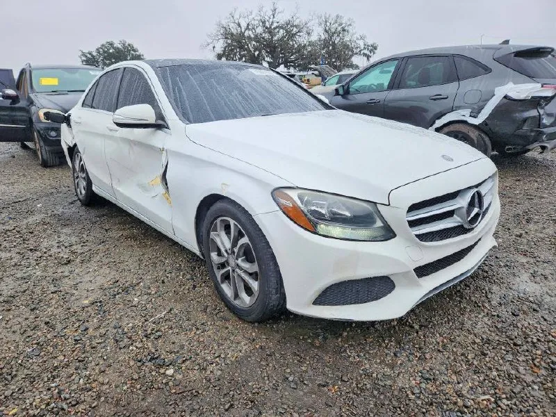 MERCEDES-BENZ C-CLASS 2016