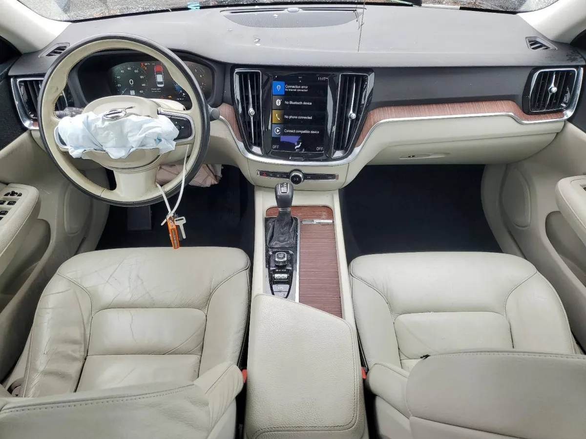 VOLVO S60 2021