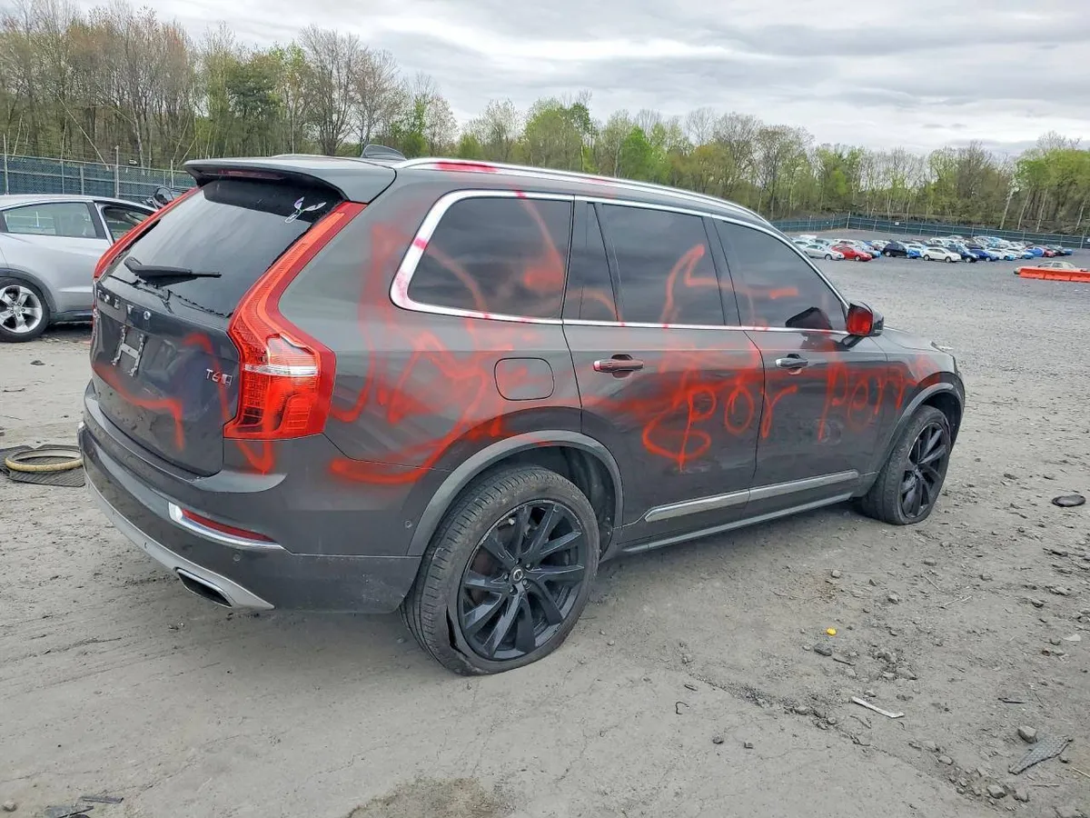 VOLVO XC90 2018