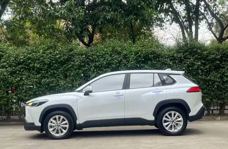 TOYOTA COROLLA CROSS 2023