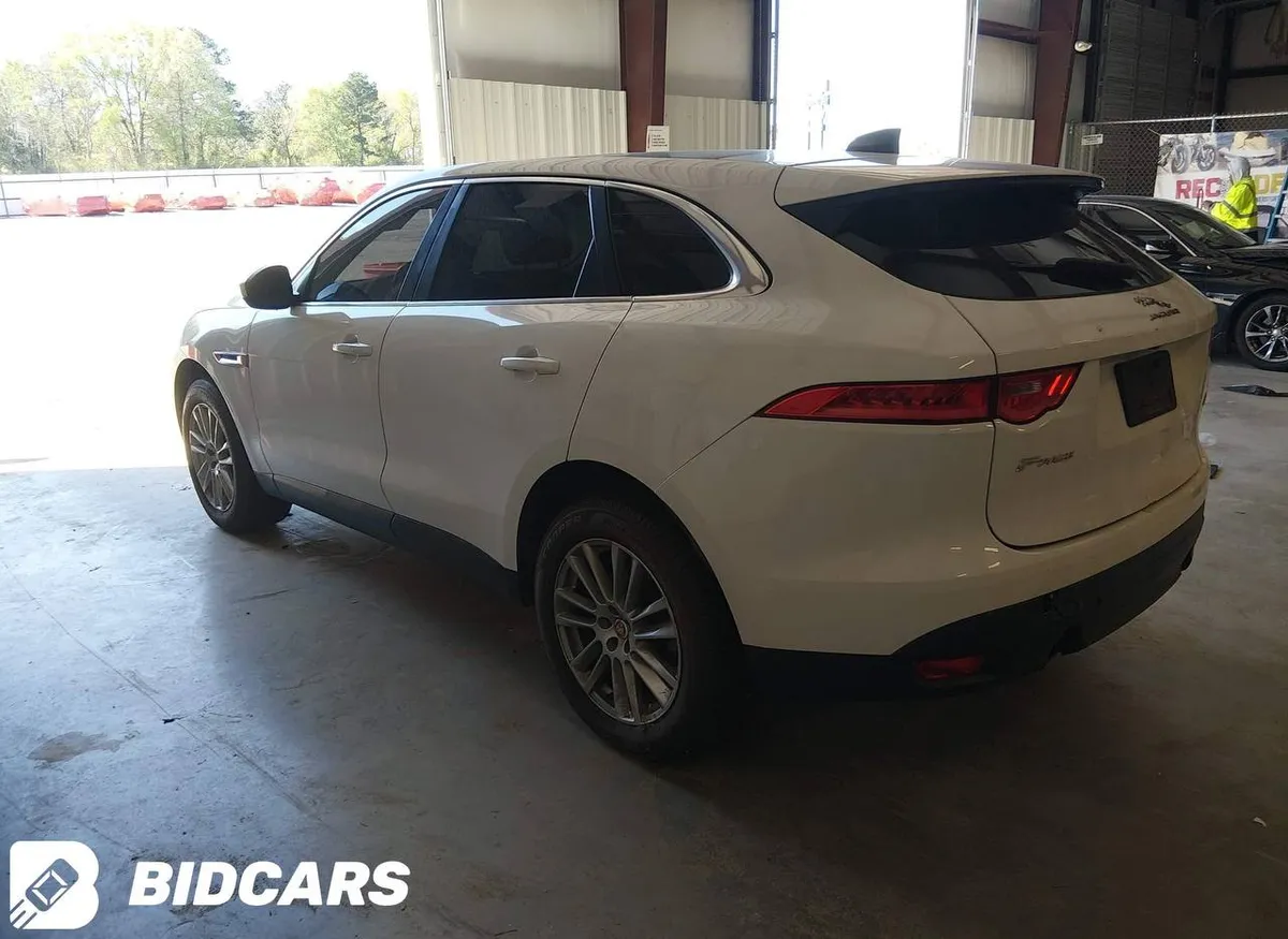 JAGUAR F-PACE 2020