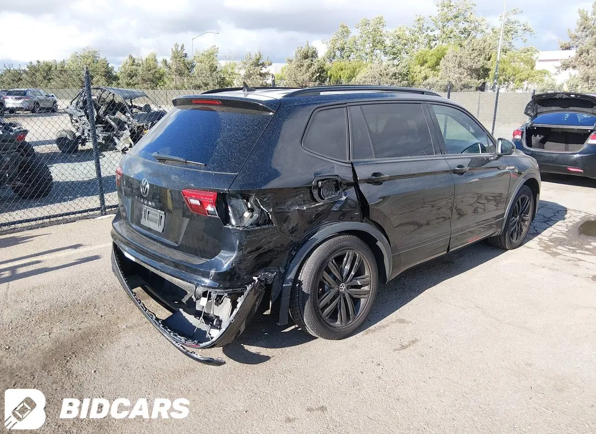 VOLKSWAGEN TIGUAN R-LINE 2022